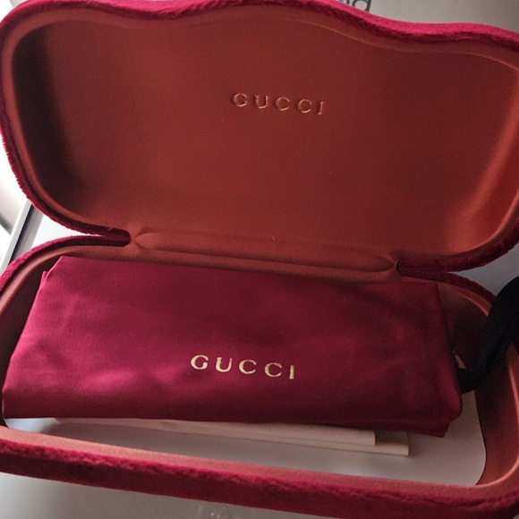 Gucci women's square/ rectangular sunglasses - Picture 9 of 10